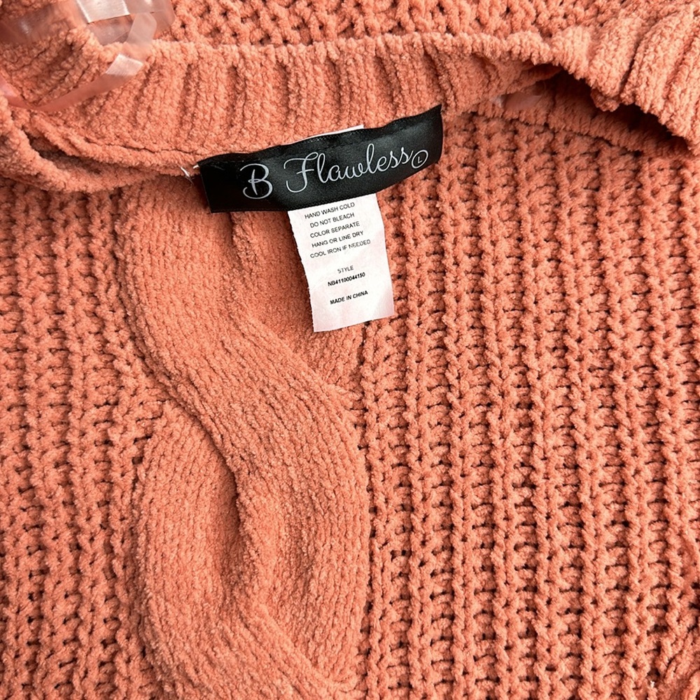 B Flawless Peach Large NEW FRINGE SWEATER - Picture 6 of 6